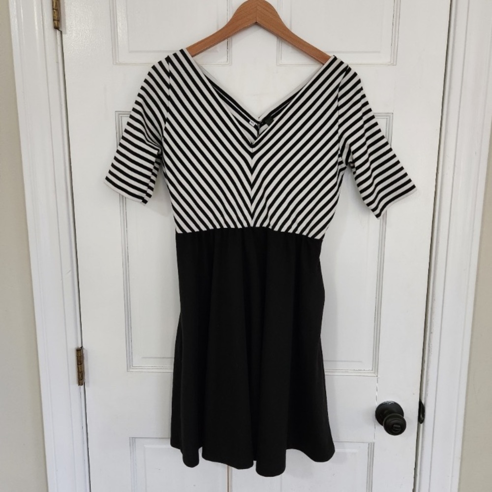 So Cute Yellowcake Black and White Dress